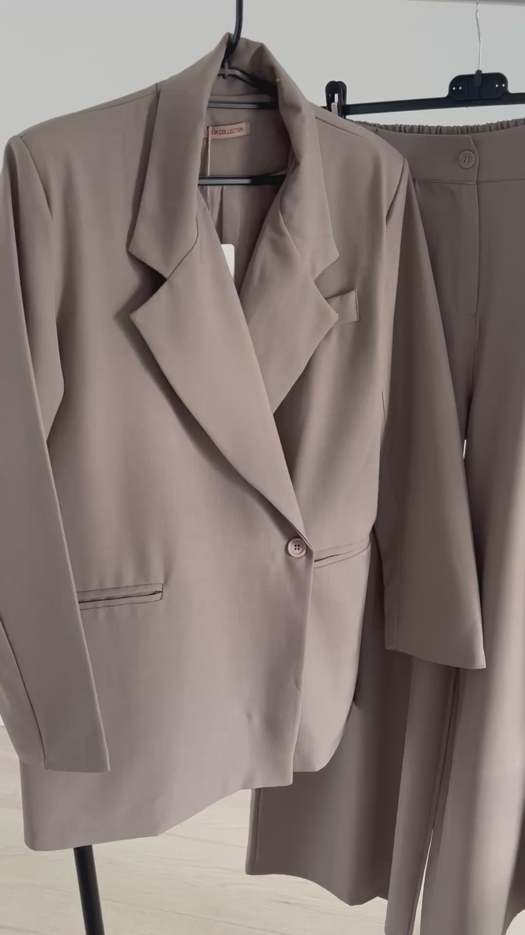 Ensemble tailleur taupe
